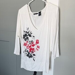 New York & Company V-Neck White Top with Red and Black Floral Print